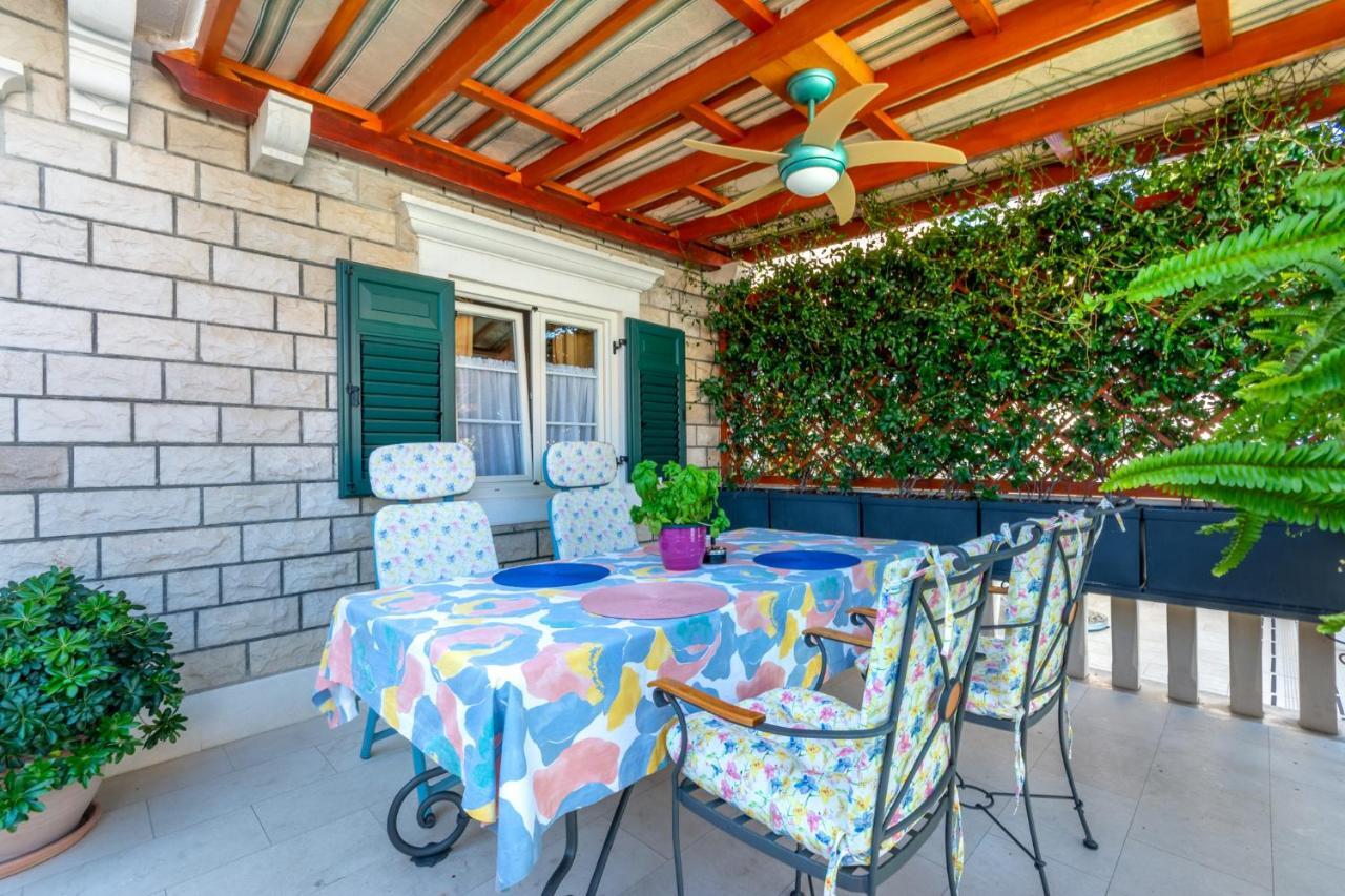 סופטאר Apartments Villa Camellia - Adults Only מראה חיצוני תמונה