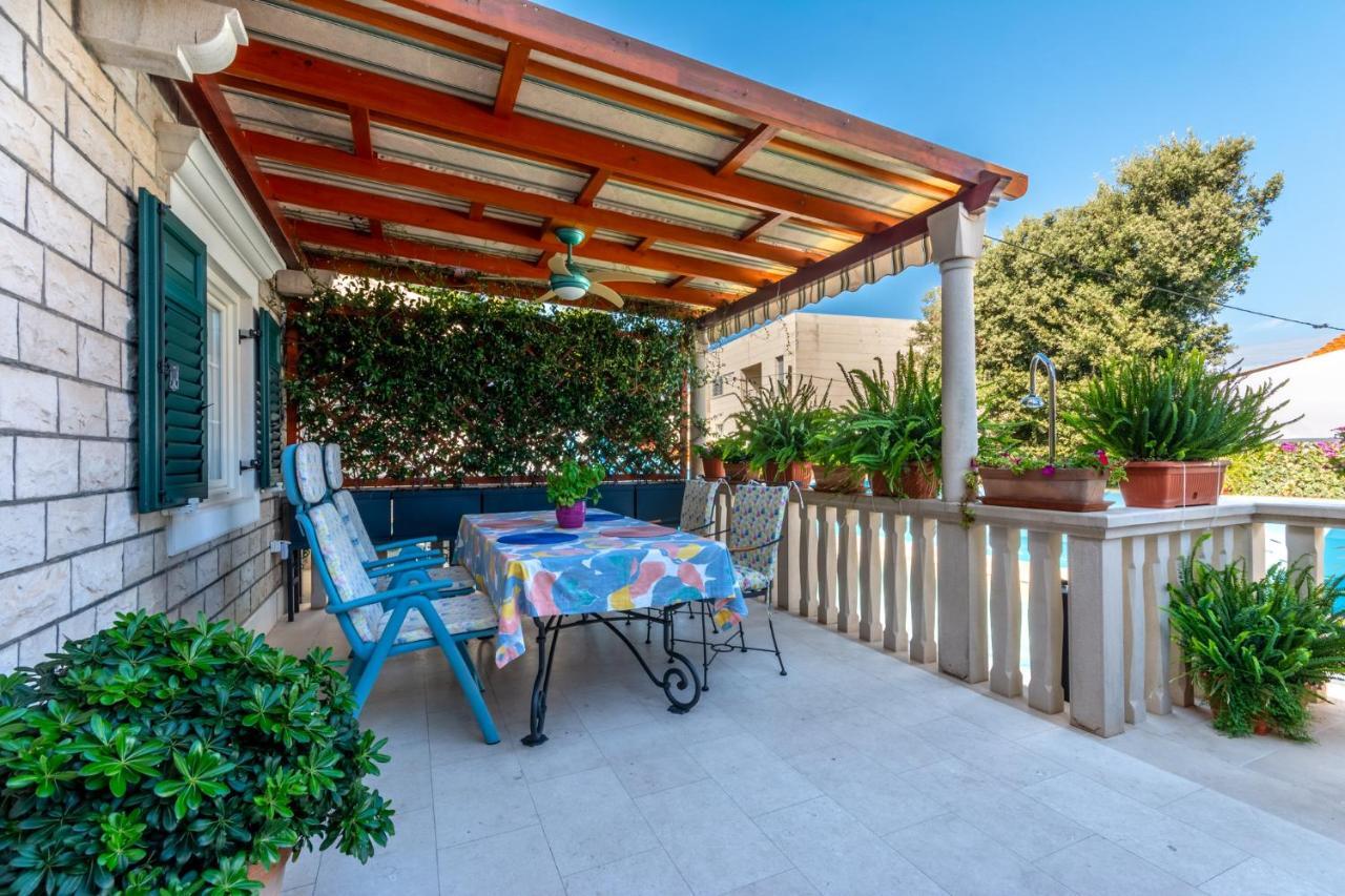 סופטאר Apartments Villa Camellia - Adults Only מראה חיצוני תמונה